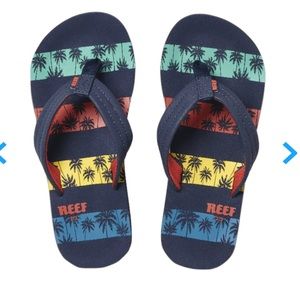 NIB Reef Ahi Flip Flops in Palms